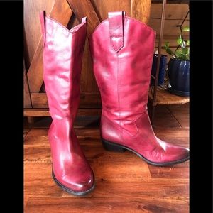 Women’s dark cherry red Franco Sarto boots size 8 never worn